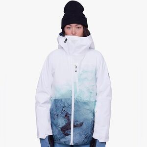 686 Women’s Hydra Insulated Ski Snowboard Jacket – Gently Used – Size M